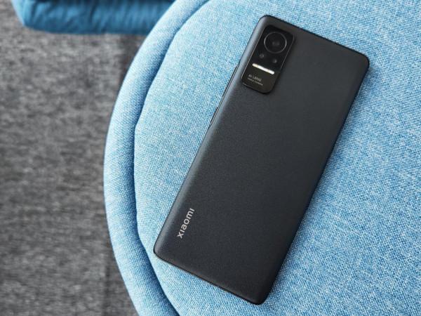 小米Civi真機開箱圖賞:美感與質感兼顧 小米Civi真機開箱圖賞:美感與質感兼顧