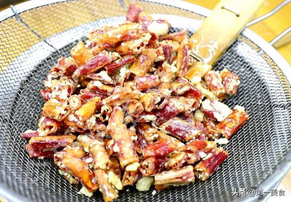 買年貨時，別總買花生瓜子，推薦自制4道小零食，全家老少都喜歡