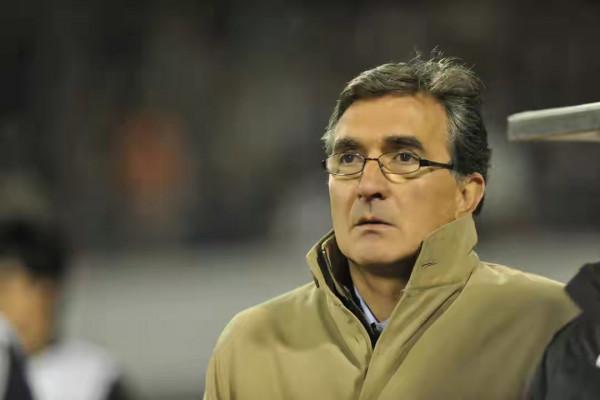 李鐵：“有沒有歸化球員都要拿下阿曼！”