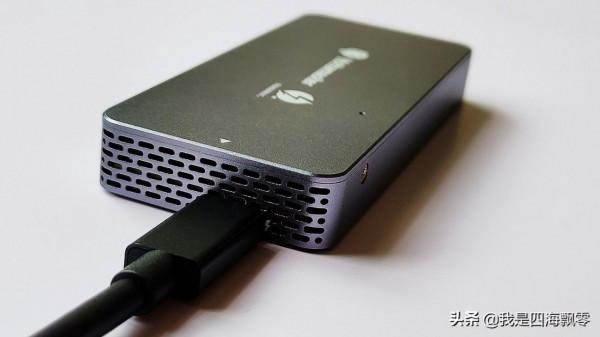 從Surface Pro 4上拆三星PM951 SSD用雷電3硬碟盒速度怎麼樣? 從Surface Pro 4上拆三星PM951 SSD用雷電3硬碟盒速度怎麼樣?