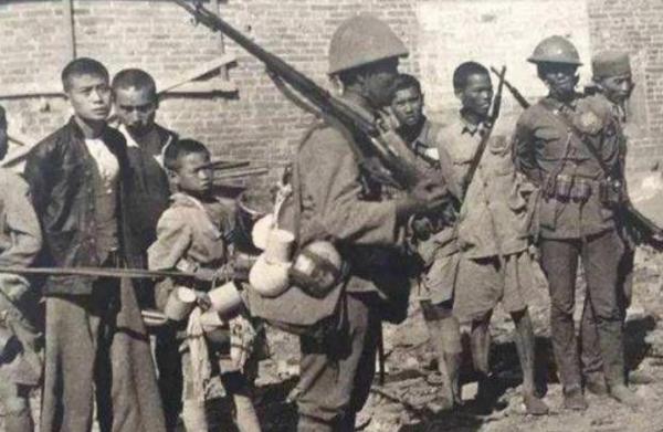 南京大屠殺，被俘將士為何不反抗？40年後，一位老兵含淚說出原因