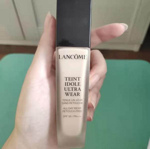 混合皮女生怎麼選粉底?這4款高遮瑕、粉感細膩,值得入手 混合皮女生怎麼選粉底?這4款高遮瑕、粉感細膩,值得入手