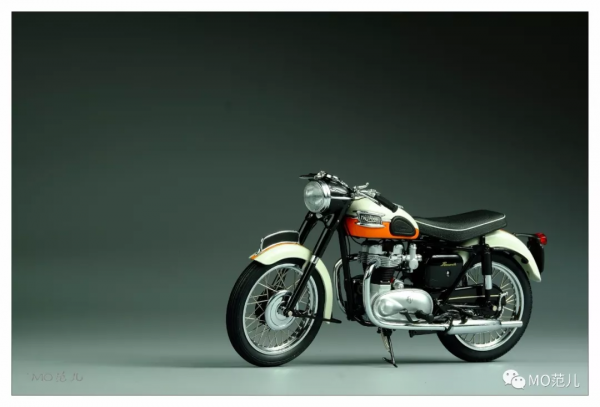 已經60歲了，還依然那麼年輕