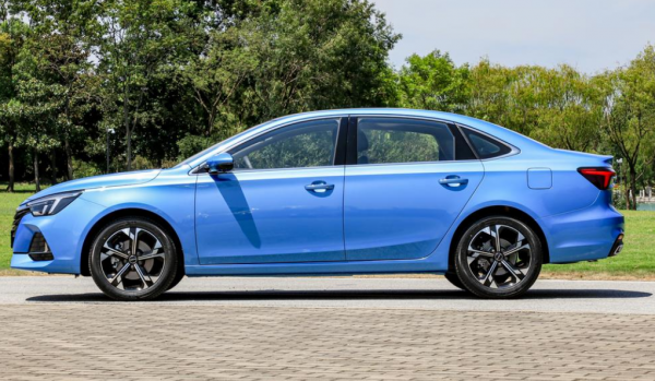 榮威i6 MAX：頂配車型解析，配1.5T引擎+全景天幕！