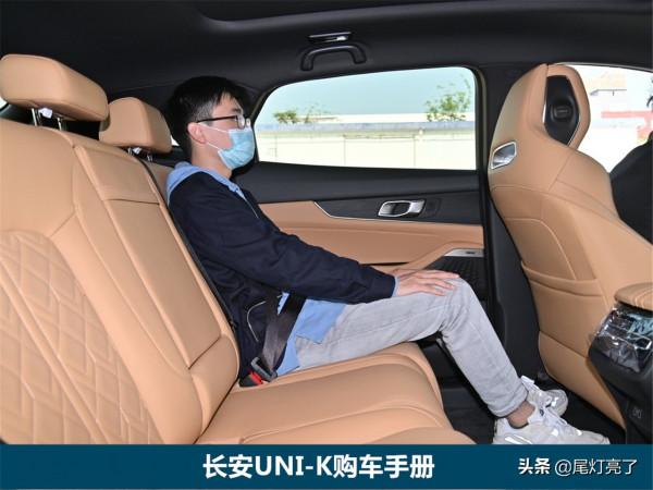 長安UNI-K“丐版”也瘋狂，配主動剎車6氣囊全景影像加自適應巡航