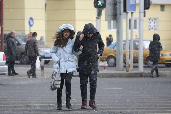 冬季天寒地凍，容易摔跤，多吃這5種“高鈣”食物，強筋健骨