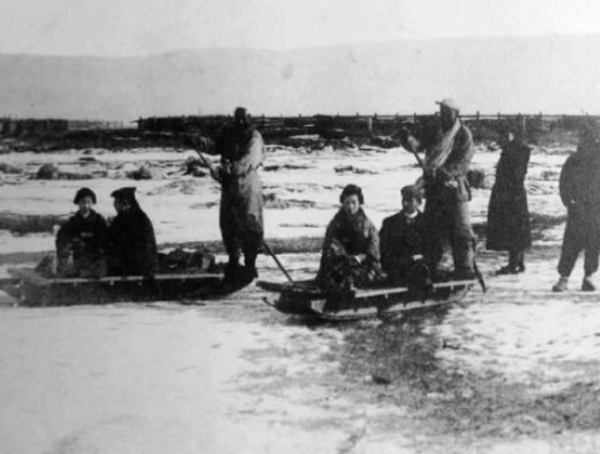 1950年，杜魯門多次要求麥克阿瑟不準炸鴨綠江大橋，這是為什麼？