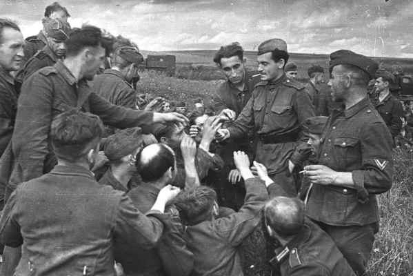 同樣承受傷亡,為何二戰後期蘇軍老兵越打越多,德日老兵越打越少 同樣承受傷亡,為何二戰後期蘇軍老兵越打越多,德日老兵越打越少