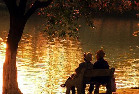 當父母對子女越來越涼薄，他們是真的老了