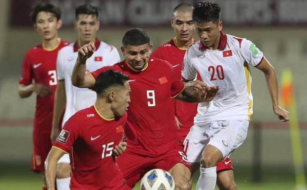 艾克森最大的悲劇,就是被時代拋棄的時候,連招呼都不會打 艾克森最大的悲劇,就是被時代拋棄的時候,連招呼都不會打