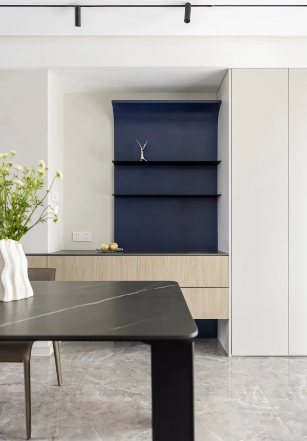 改造90㎡精裝房，客餐廳一體、雙衛生間、衣帽間…拒絕千篇一律