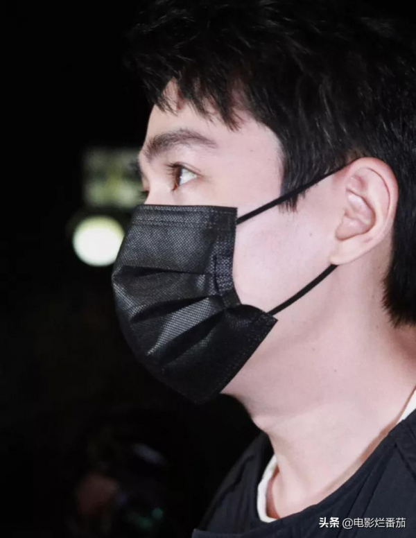 春晚第三次聯排：趙麗穎美目顧盼，毛曉彤虎紋吸睛，宋茜皮衣颯氣