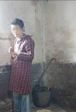 女人被鎖在家裡九年，怪異行為讓村裡人擔驚受怕，被救後怎麼樣了