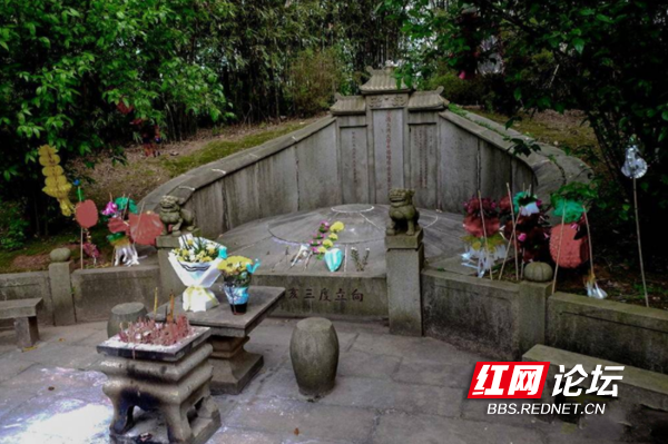 尋訪左宗棠:湘江夜話憶左公 尋訪左宗棠:湘江夜話憶左公