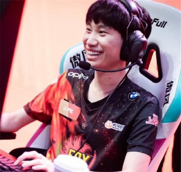 寶博:採訪選手對LPL的評價,Doinb的評價堪稱完美 寶博:採訪選手對LPL的評價,Doinb的評價堪稱完美