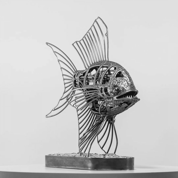 Denis Kulikov 和他的炫酷機甲風動物雕塑