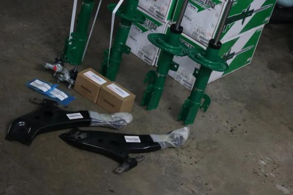 翻新09年老款豐田漢蘭達,28萬公里剛過磨合期,還能再戰20年 翻新09年老款豐田漢蘭達,28萬公里剛過磨合期,還能再戰20年