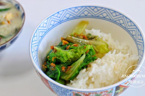 曬曬九歲小學生的午餐，兩菜一湯，葷素搭配，營養均衡，吃得放心
