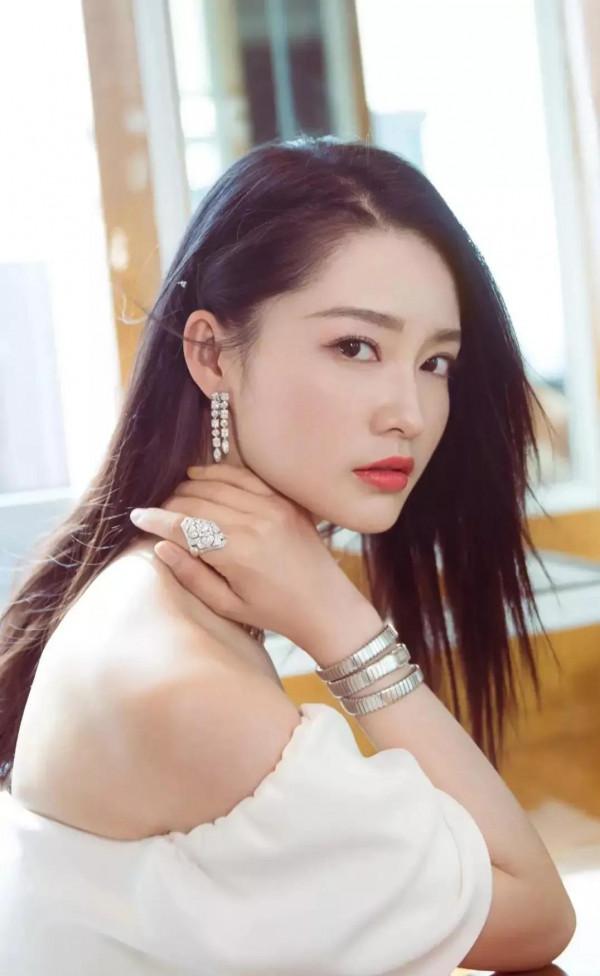 李沁美圖，郭麒麟還不帶走