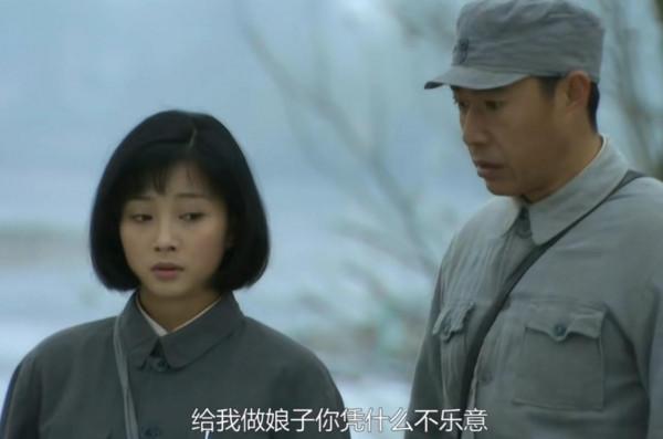 三看《歷史的天空》，頓悟東方聞英為什麼一定要死，背後另有深意