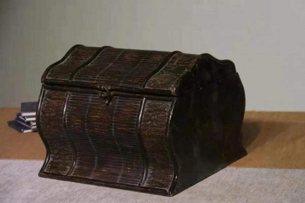 大漆佛龕，收納寶箱，臺上茶桌