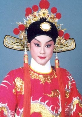 同樣是女扮男裝,這7位女演員的扮相,才叫尊重觀眾 同樣是女扮男裝,這7位女演員的扮相,才叫尊重觀眾