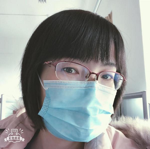 自己剪了個短髮，被人說成是大媽……