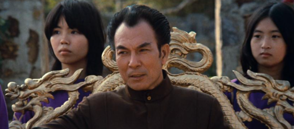 2009年石堅去世,曾一拳打傷李小龍,為何從影53年卻甘當綠葉? 2009年石堅去世,曾一拳打傷李小龍,為何從影53年卻甘當綠葉?