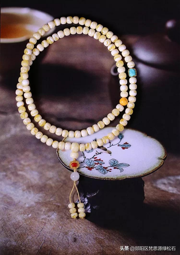 牢記,這些怕失水的寶玉石,在秋季不保養就廢了 牢記,這些怕失水的寶玉石,在秋季不保養就廢了