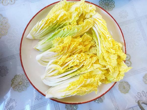 菜販子透露：以下這些蔬菜可能泡了“保鮮劑”，要儘量少給孩子吃