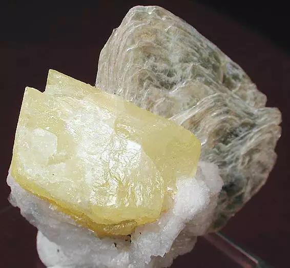 100種漂亮礦石，讓你大開眼界！還有鑑別方法哦