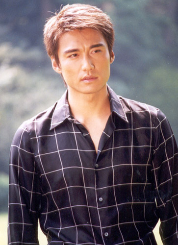 50歲胡兵走秀狀態佳,喜歡孩子卻始終未婚,公開表示遺憾錯過瞿穎 50歲胡兵走秀狀態佳,喜歡孩子卻始終未婚,公開表示遺憾錯過瞿穎