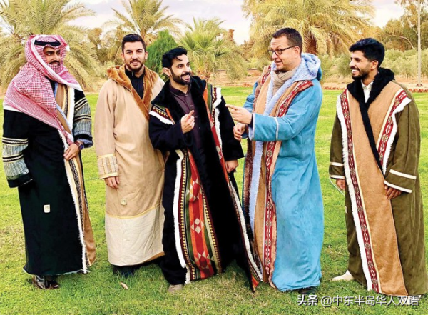 沙特北部地區低溫跌至零度以下，沙特人也都穿上了秋衣秋褲