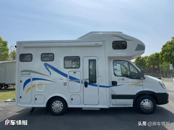 戴德自由風雙拓展房車，大容量水電七天無憂，零下15度也能抗得住