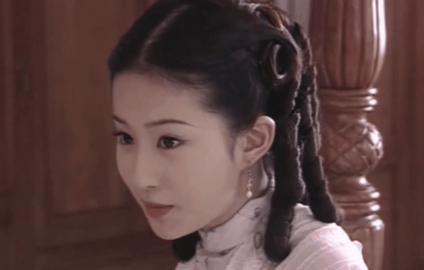 別人演“大家閨秀”只是像，她們簡直就是名門大小姐本人