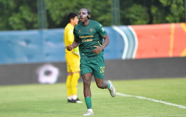 不走了！金靴球星拒絕離開中國，新賽季將繼續征戰中超