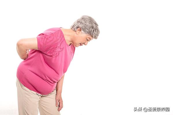 老人骨質疏鬆，小心背脊骨折