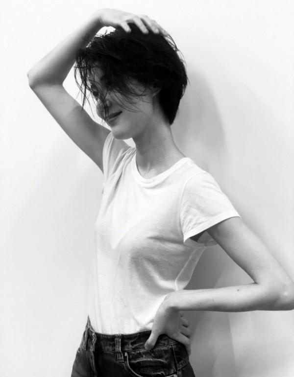 別留“黑長直”了，臉長的人更適合這三款髮型，看車曉就知道