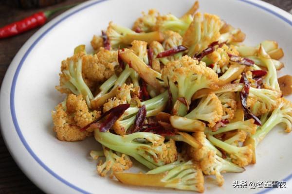 年夜飯，別全是大魚大肉，9道素菜小炒，清淡素淨，深受女士喜愛