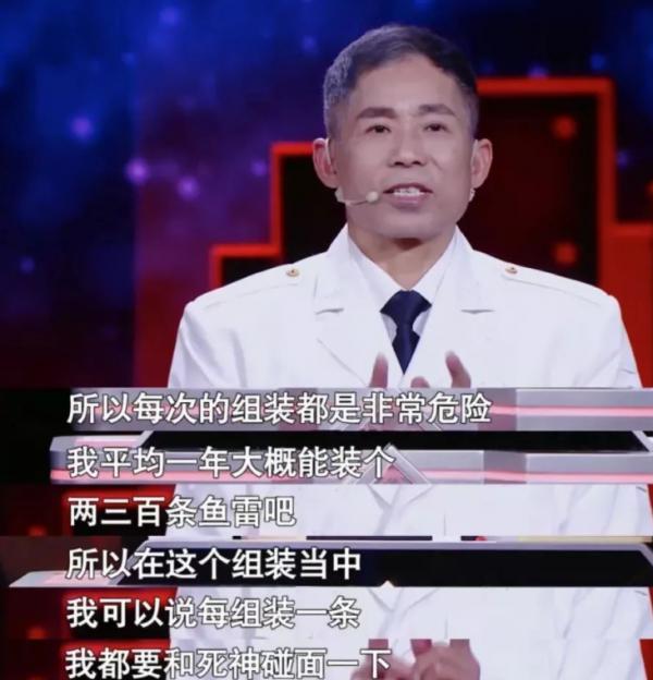 在家我是你父親,在軍隊你是我領導,父親給兒子敬禮:你受得起 在家我是你父親,在軍隊你是我領導,父親給兒子敬禮:你受得起