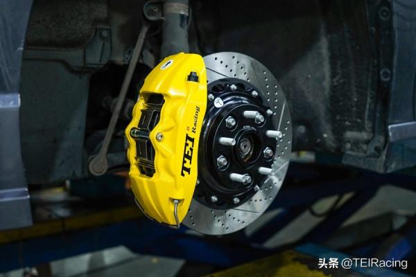 TEI Racing本田十代雅閣改裝P40NS四活塞卡鉗前輪剎車套裝後加大碟 TEI Racing本田十代雅閣改裝P40NS四活塞卡鉗前輪剎車套裝後加大碟