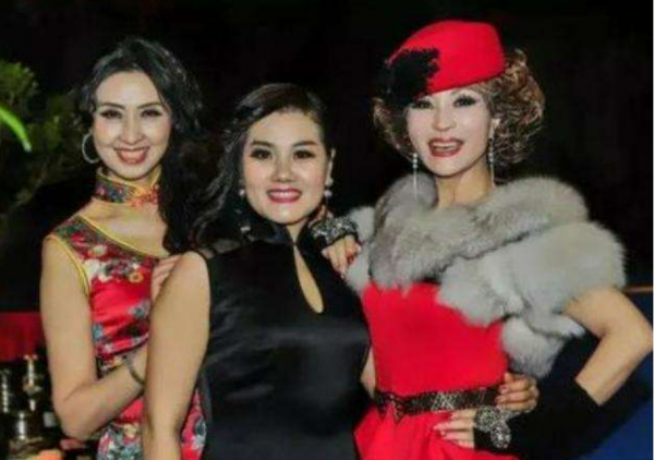 不老女神樊麗君:為美貌36年不吃晚飯,5年抗癌共經歷31次放化療 不老女神樊麗君:為美貌36年不吃晚飯,5年抗癌共經歷31次放化療