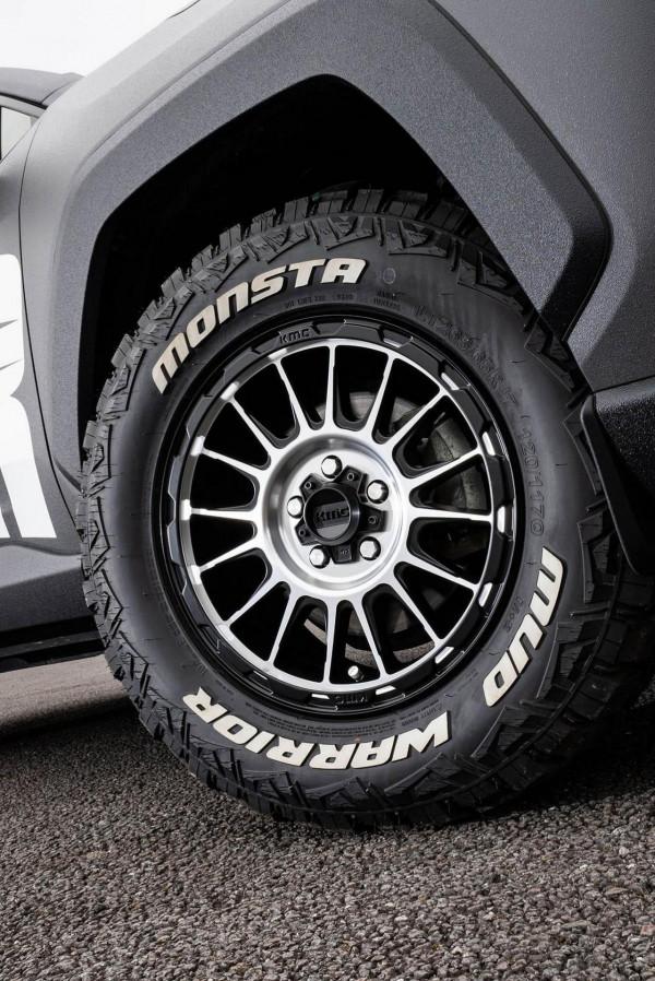 採用特殊塗裝 豐田RAV4猛禽你想要麼？