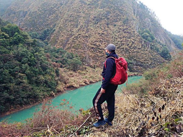 讓我輕鬆面對山野：斯立德一體成型功能徒步鞋（探索系列）