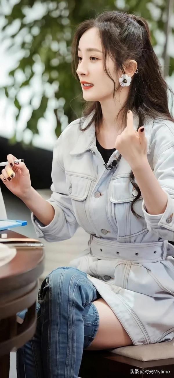 明星桌布：超美女神，當紅女明星楊冪的盛世美顏