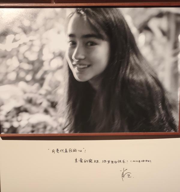 評展｜劉小東仍在寫實，但“三峽移民”的擊中感再也沒了