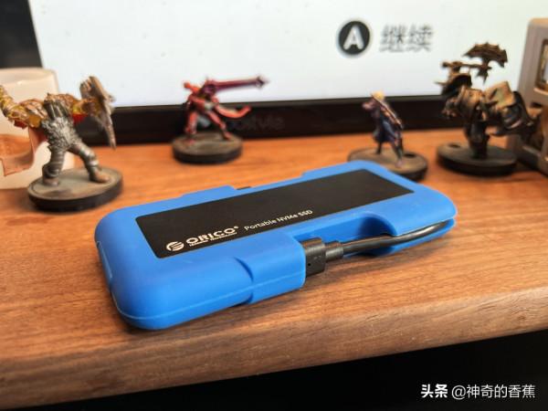 戶外三防，奧睿科迅龍甲NVMe移動固態硬碟上手體驗