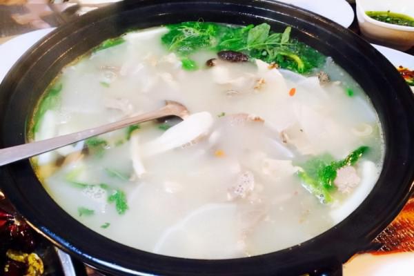 吃火鍋，為啥有的羊肉一煮就有白沫，而有的卻沒有？答案終於來了