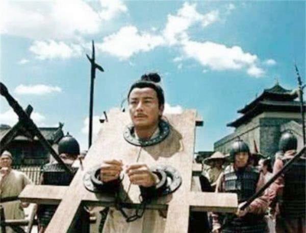 王伽押解70名囚犯，將枷鎖去掉讓其自由行動，結果囚犯一個都沒跑