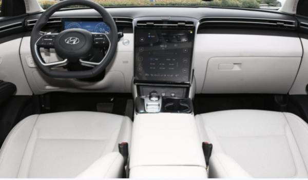 五代途勝L，配置豐富，顏值和動力都有了